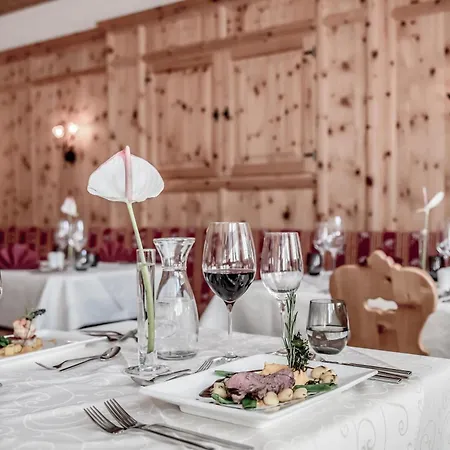 Elisabeth Superior Hotel 3*